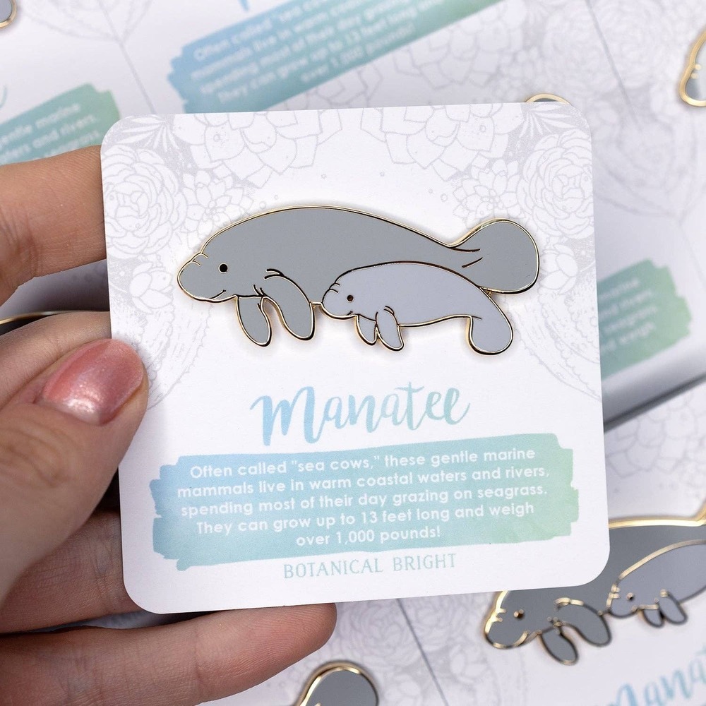 Manatee Enamel Pin - Gold Plated Nature Jewelry - Animal & Sea‎ Life Brooch - Picture 2 of 2